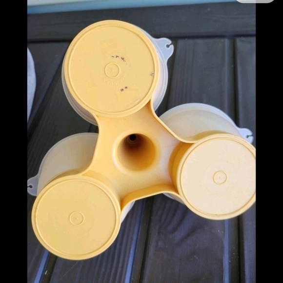 Tupperware Condiments Container With Lids! Rare! - Picture 3 of 3